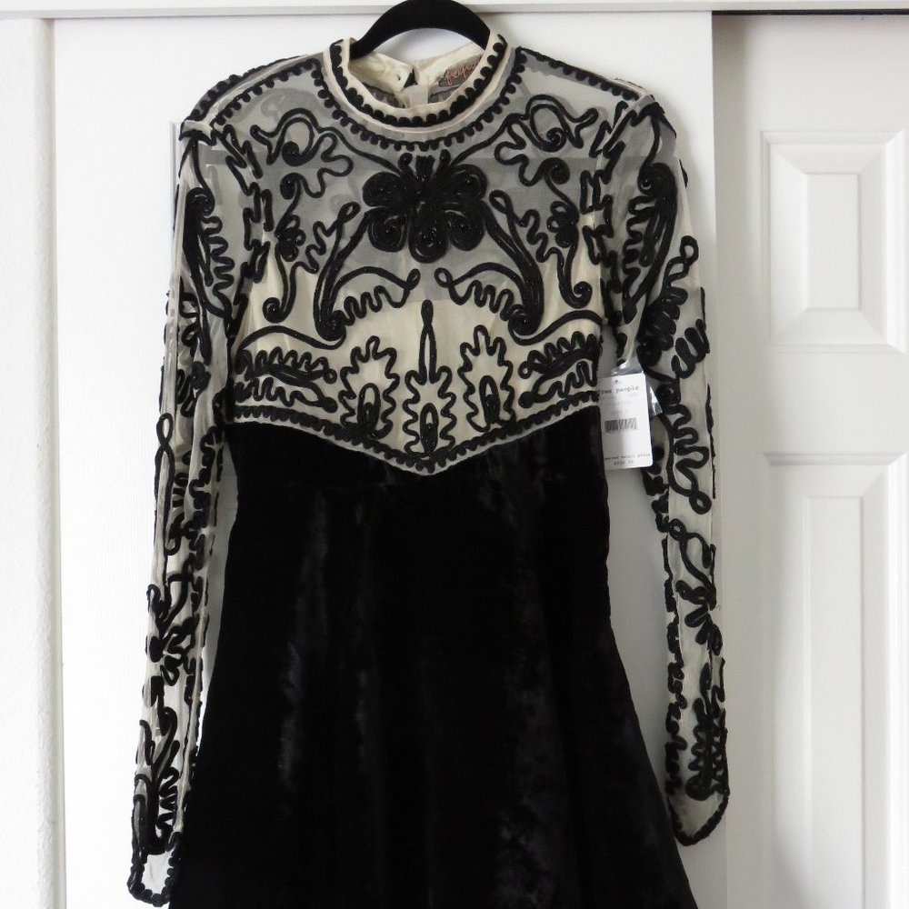 NWT Free People Black Velvet Beaded Long Sleeve Fit & Flare Cocktail Dress Sz 4